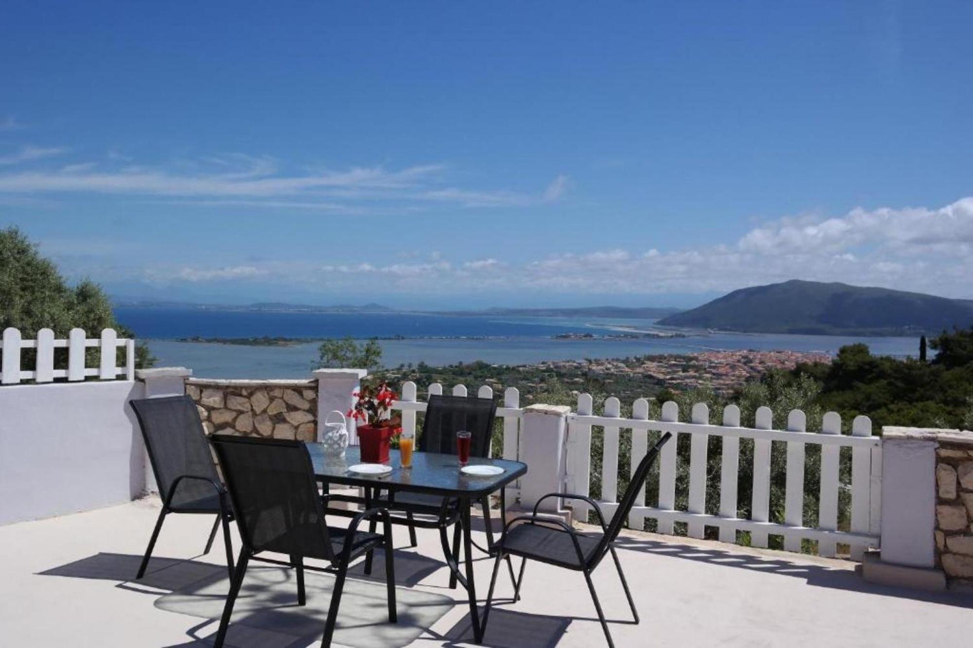 Eris Villa - Amazing View In Lefkada Frinion Экстерьер фото